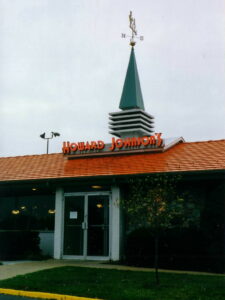 The classic orange roof with its spire topped with a weathervane was the signature look for Howard Johnson’s restaurants.Photo/Wikimedia Commons/Christopher Ziemnowicz 