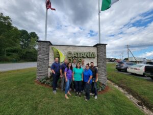 The fourth generation of the Basile family is well-represented at Catania Oils – all five of CEO Tony Basile’s children, Joseph Basile, Stephen Basile, Lisa Mucica, Jennifer Basile Spencer, and Christine Lynch, and three nephews, Rob Basile, Bill Reilly, and Michael Basile.